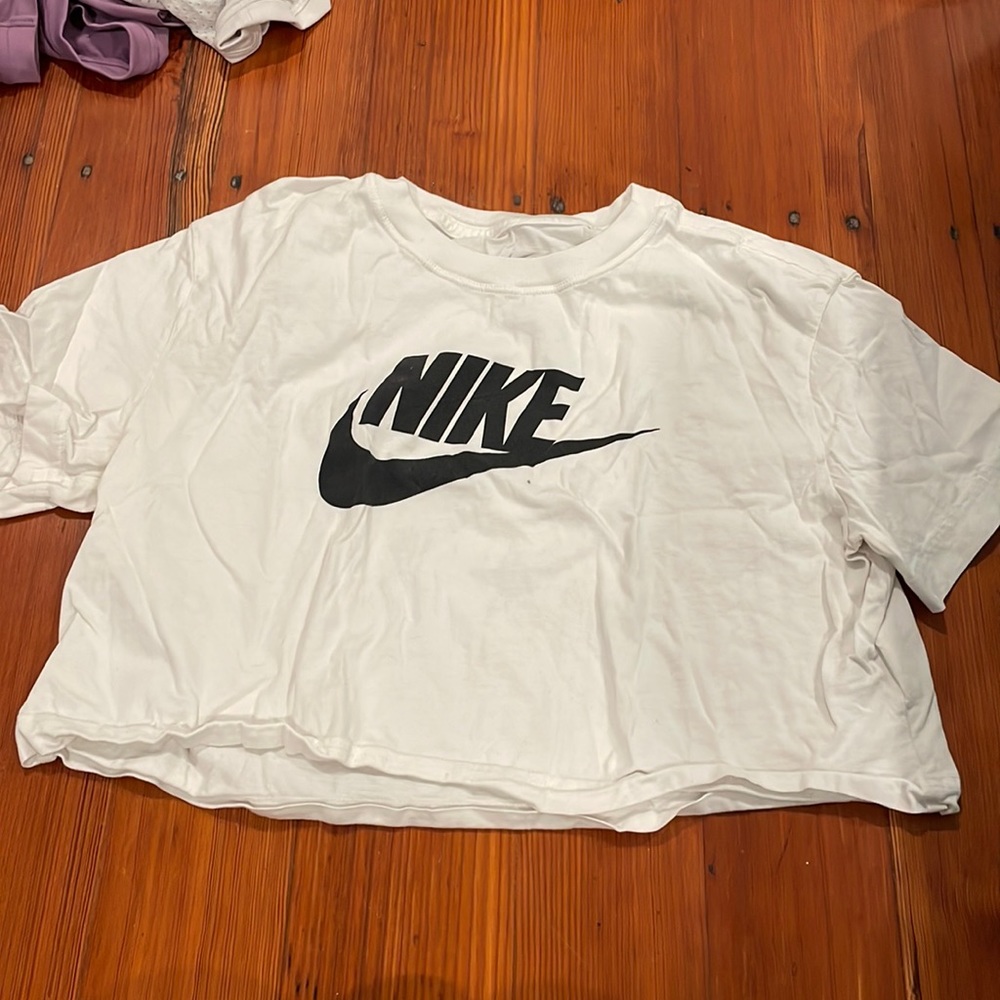 Nike x Barry’s Crop Tee